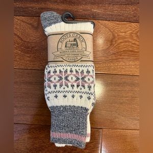 New with tags! Roots Cabin Socks - women’s (2 pairs in pack)